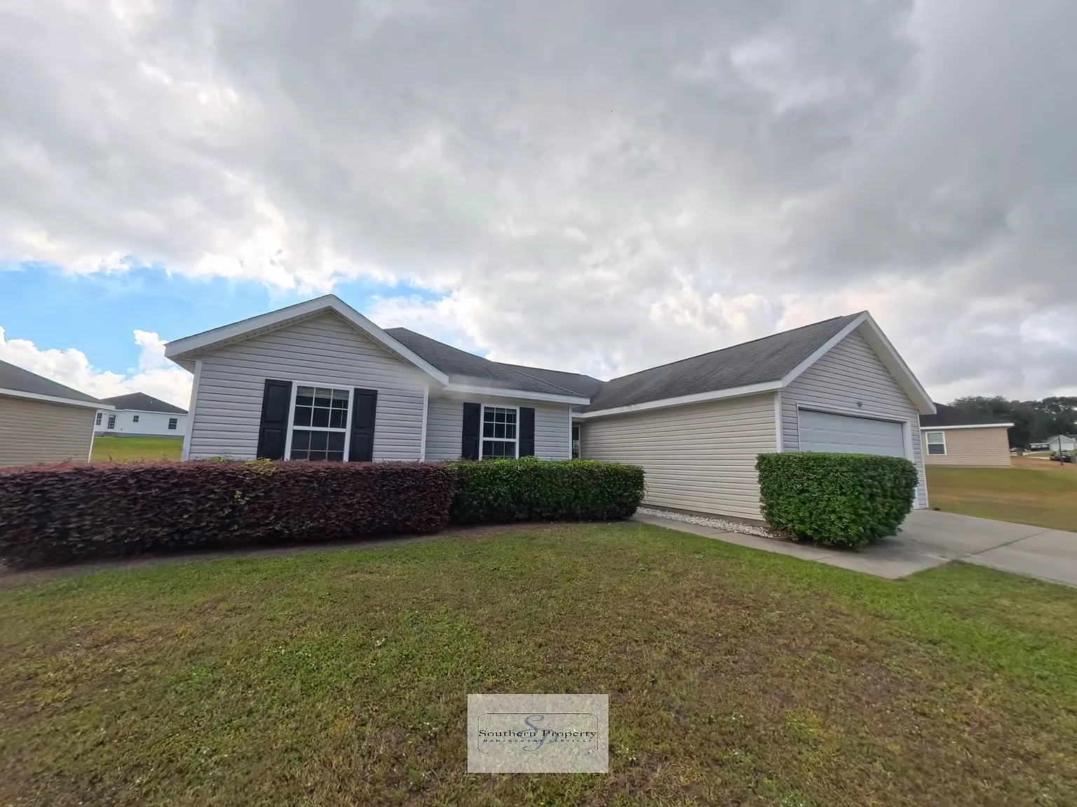 3 bed, 1418 sqft, $1,650 — Photo 2
