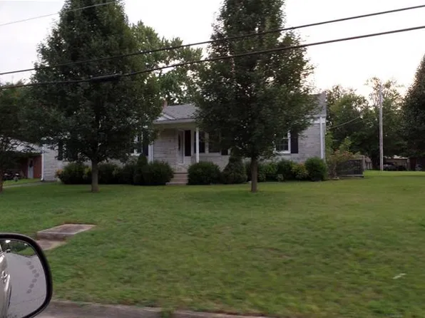 109 Debus St, Lawrenceburg, TN 38464