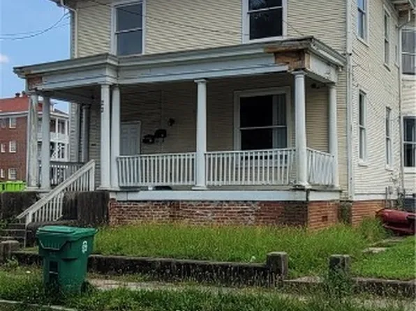 22 Corling St, Petersburg, VA 23803