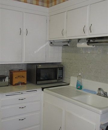 4th image of 2423 McMillan Ct
