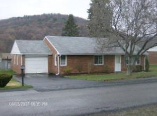 3 Magnolia Lck, Brookville, PA 15825