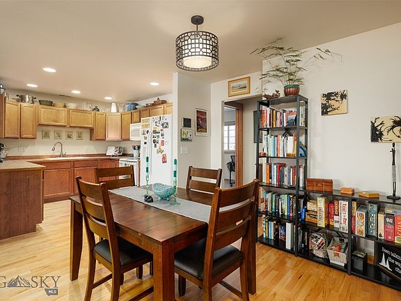 5th image of 4817 Glenwood Dr APT 2