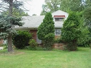 6615 Chestnut Rd photo 1