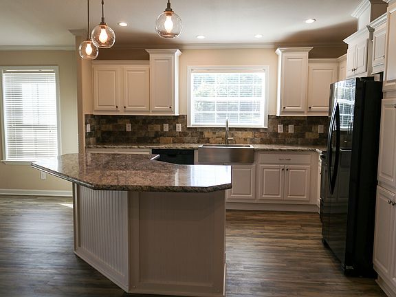 4th image of 1013 Chapel Creek Ln #1013CHA