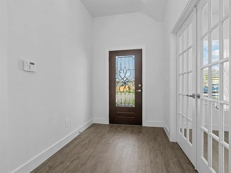 906 Golden Willow — Photo 4