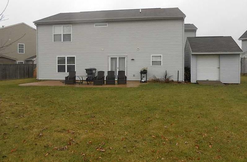 2nd image of 1009 Pebble Ct