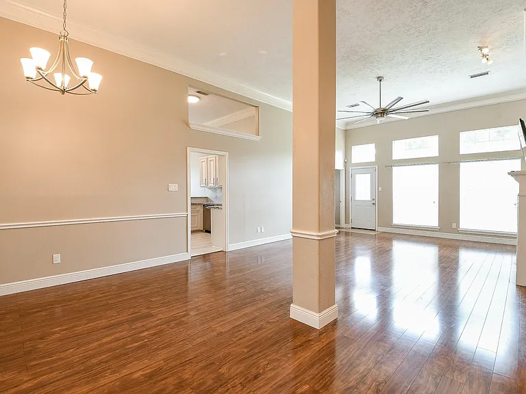 21818 Windsor Castle Dr — Photo 4