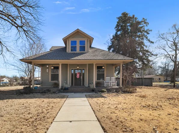 115 Haden St, Crawfordsville, AR 72327