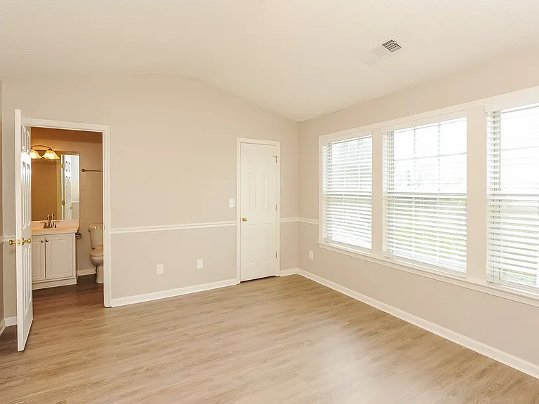 10900 Wittenridge Dr #E2 — Photo 14