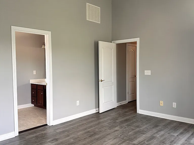 605 Mannington Pl — Photo 41