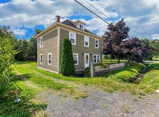 13 Sawdust Road, Bay Roberts, NL A0A1G0