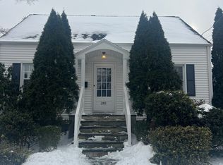 285 Courtland Ave, Bridgeport, CT 06605