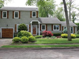 Berkshire Rd, Merrick, NY 11566