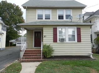57 E Somerset St, Raritan, NJ 08869