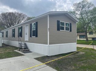 401 Sunrise Park #401, Pella, IA 50219