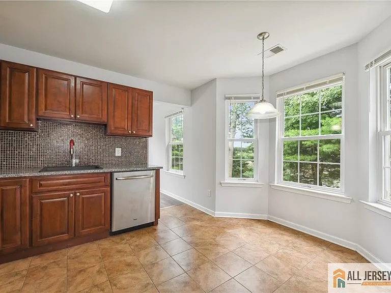 2602 Cypress Ln — Photo 15