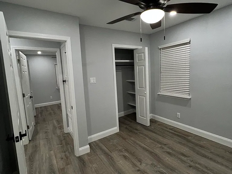 1107 S Wilson St — Photo 11