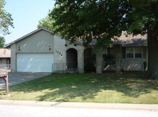 1226 W 9th St, Webb City, MO 64870