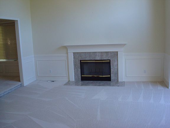 3rd image of 15917 27th Dr SE