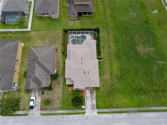 4th image of 1004 James Ln