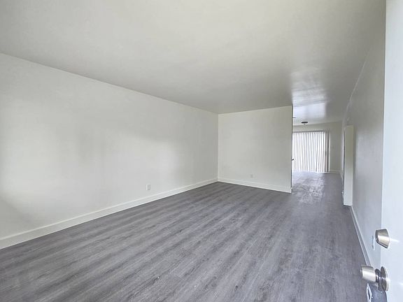 4th image of 514 Leverett Ave #A