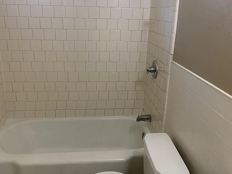 1801 Poage Ave — Photo 5