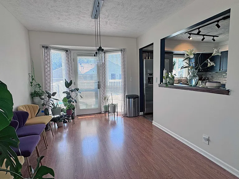 13327 Hascall St — Photo 13