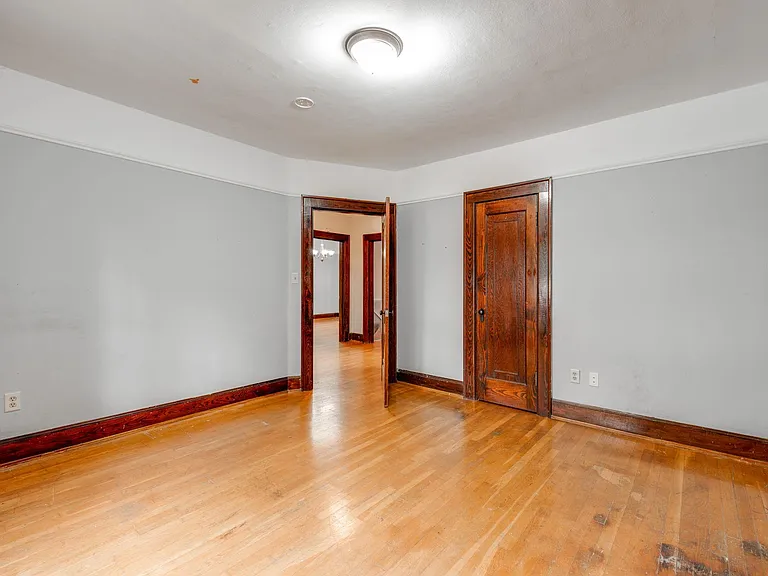 710 Forest Ave #1 — Photo 14