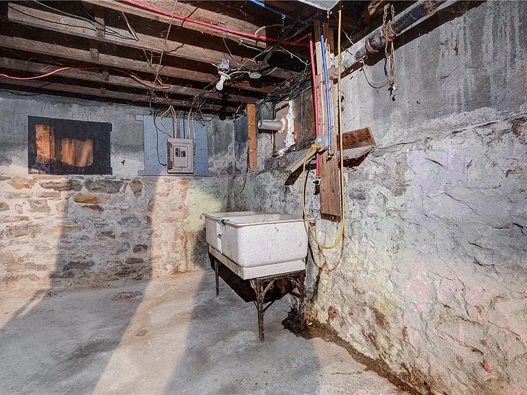 459 Parsells Ave — Photo 24