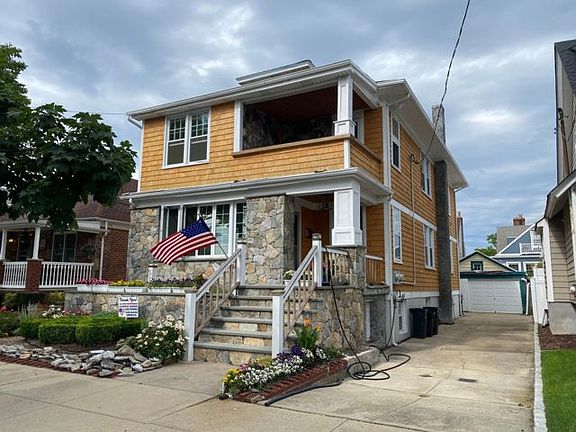 2nd image of 518 Beach 126 St