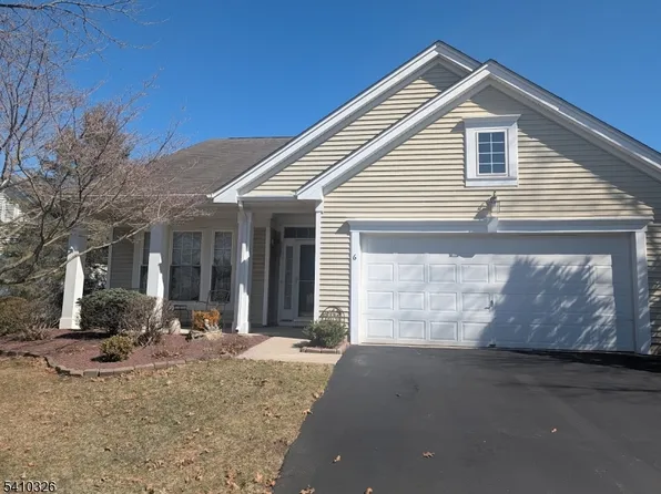6 Weybourne Ln, White Twp., NJ 07823