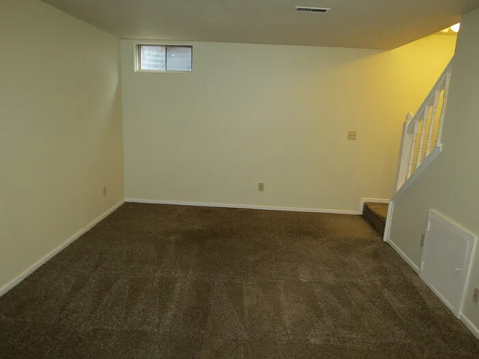 2269 Hughey Dr — Photo 17