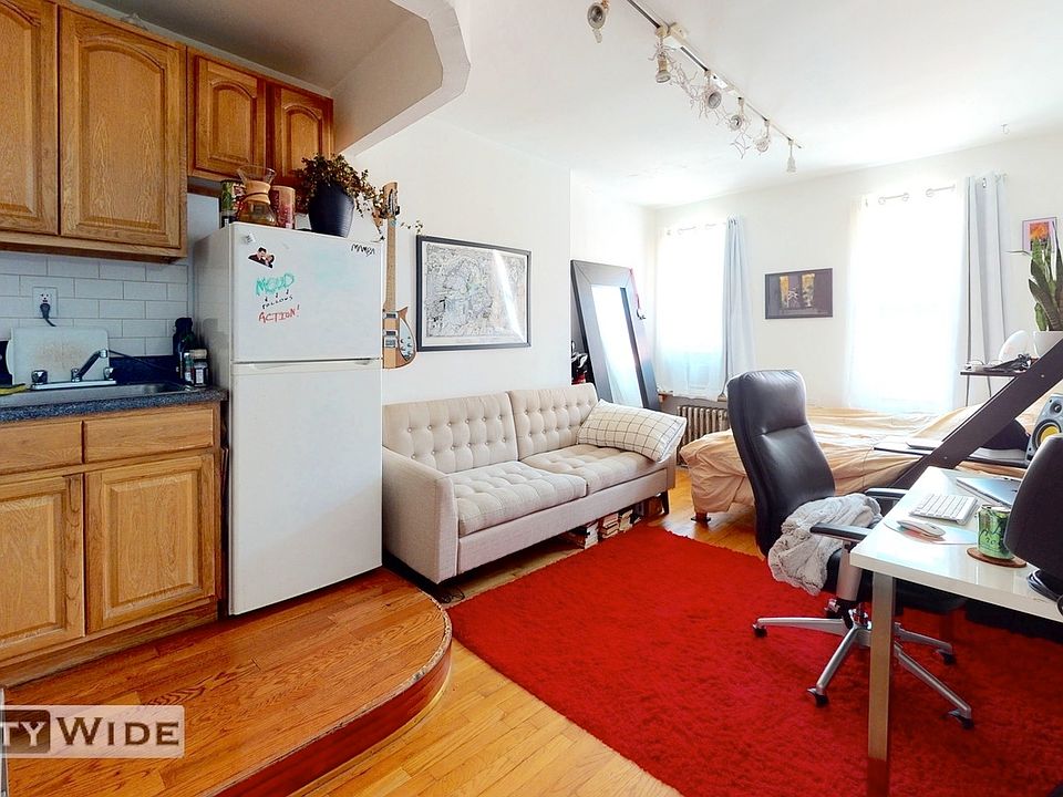 1st image of 272 E 3rd St #6FE