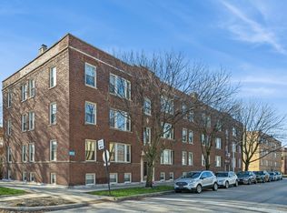 3041 W Belle Plaine Ave APT 3, Chicago, IL 60618