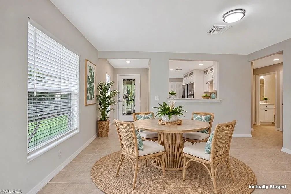 3 bed, 2.0 bath, 1416 sqft, $2,295 — Photo 4