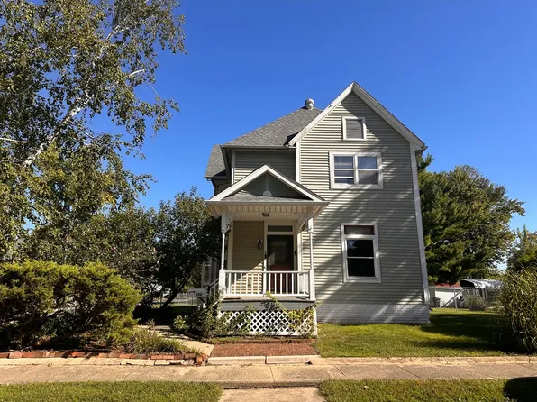 220 W Green St, Farmer City, IL 61842