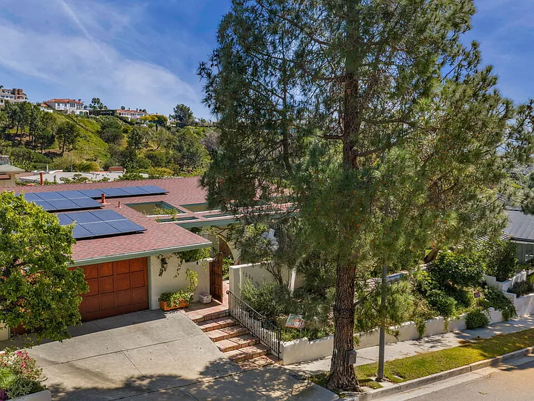 1336 Bienveneda Ave — Photo 52
