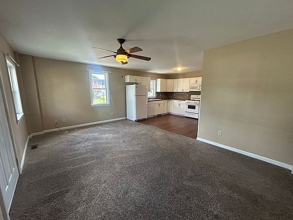 4th image of 61 Columbia Ave APT 101