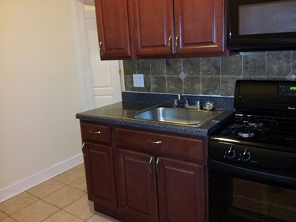 3rd image of 3149 Kennedy Blvd APT 8A