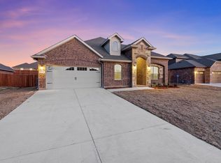 911 Hondo Ln, Mansfield, TX 76063