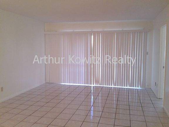 3rd image of 2422 Tulane Ave APT 1