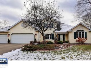 1145 W Cottonwood Ct, Appleton, WI 54914