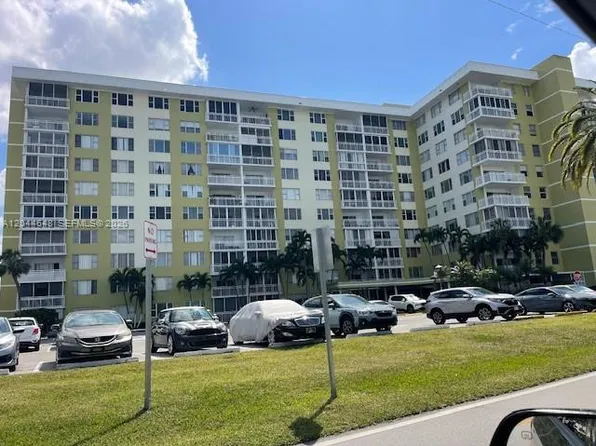 4400 Hillcrest Dr APT 701B, Hollywood, FL 33021