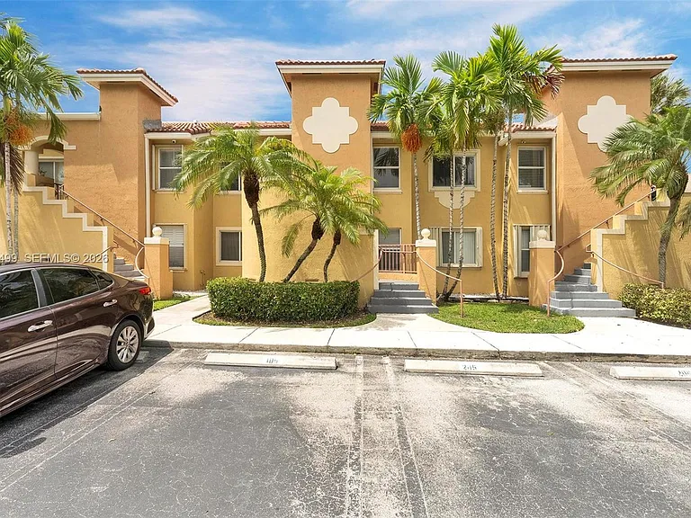 7851 NW 6th St #205-B — Photo 34