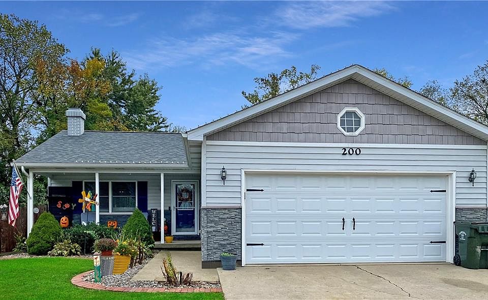 1st image of 200 Essex Ave