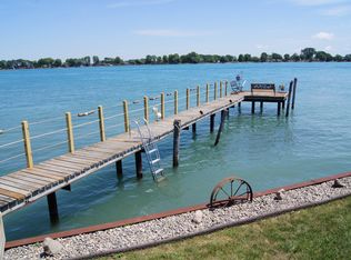 9261 River Rd, Algonac, MI 48001