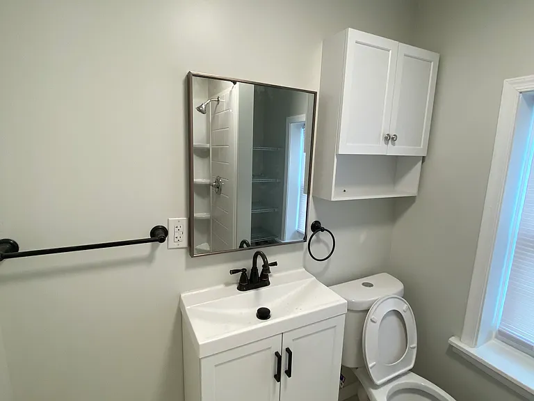 50 N Railroad St #7 — Photo 14