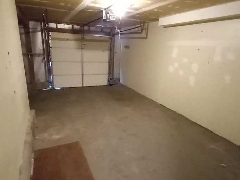24998 Cooper Ave — Photo 17