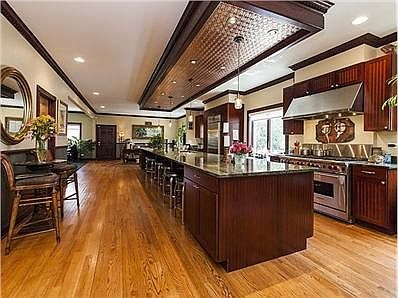 4th image of 3911 W Dakin St #1