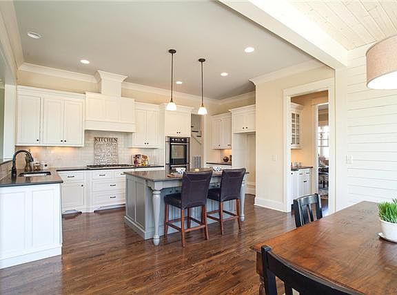 2nd image of 1334 Jewell Avenue Lot #1064